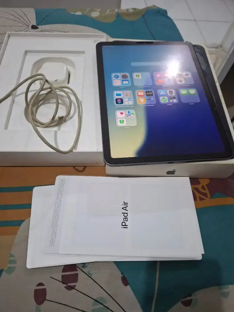 iPad air 5. 64 . Wifi