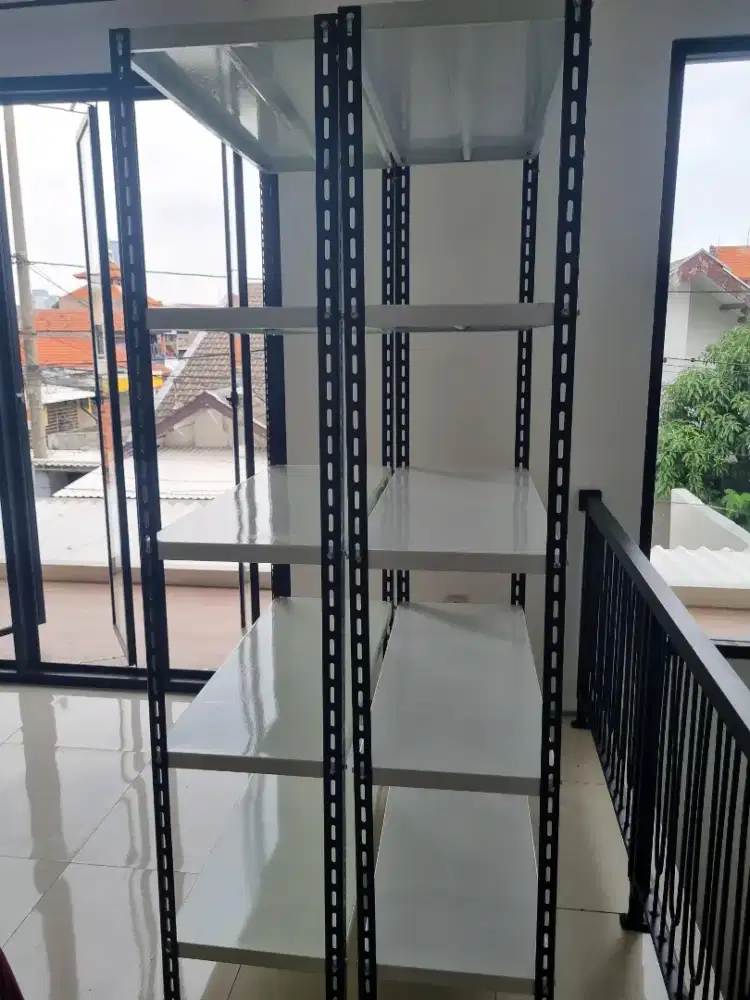 Rak besi siku ful besi ramping