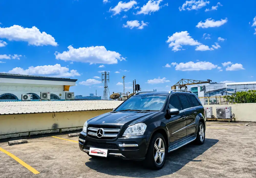 Mercedes Benz GL500 2011 Automatic Hitam Metalik