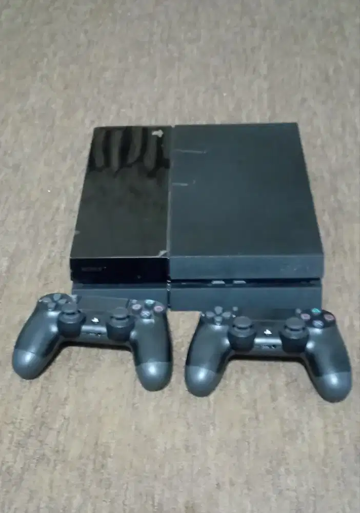 PS 4 Slim jual cepat dan murah
