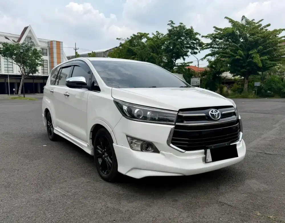 Toyota Innova venturer solar 2017 matic DP 50jt