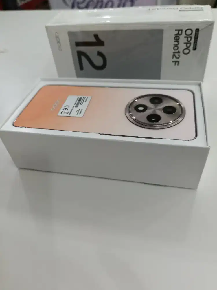 oppo Reno 12f 8/256,no minus ,seken seperti baru,belum pernah bongkar,