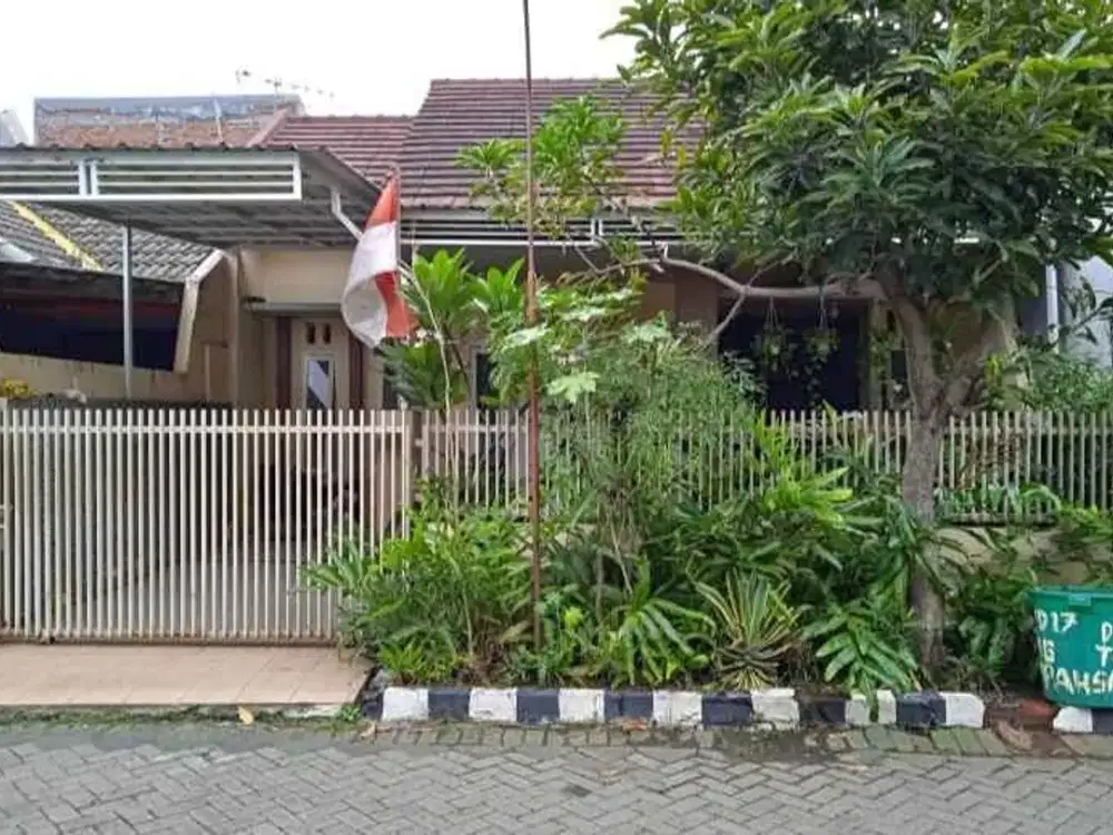 GUNUNG ANYAR EMAS TERAWAT SIAP HUNI