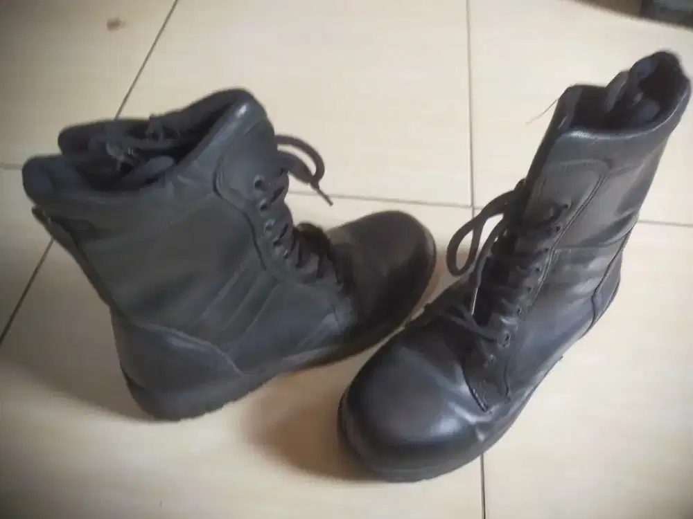 Sepatu Hitam PDL polri second kondisi prima siap pakai