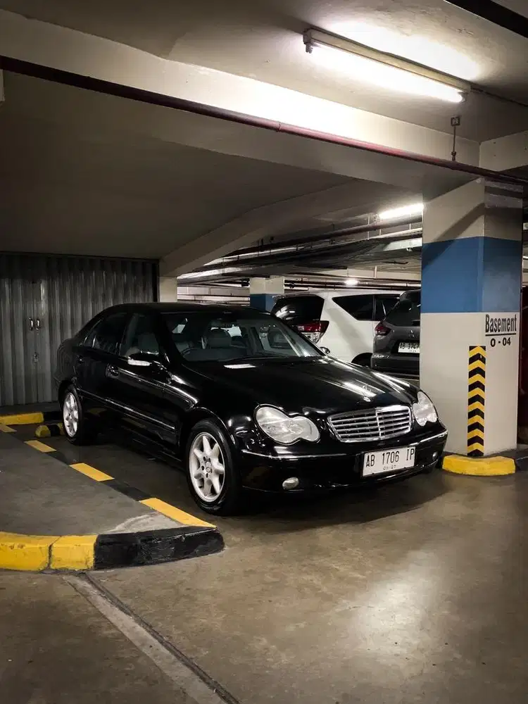 [ex DOKTER] 2002 Mercedes-Benz W203 C240 Elegance, Milik Pribadi.