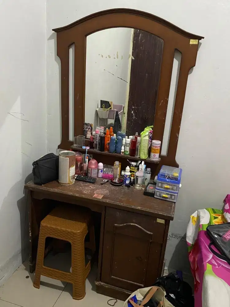 Dijual Meja rias (bekas)