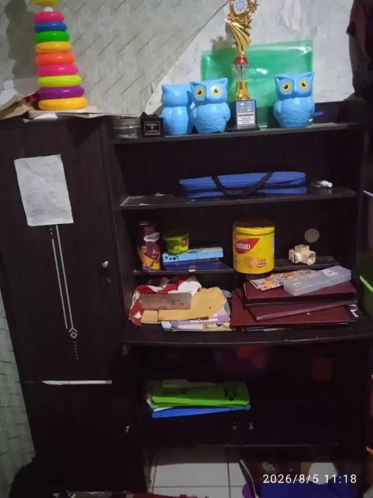 dijual meja belajar anak,butuh segera mau pindah rumah jumat ini