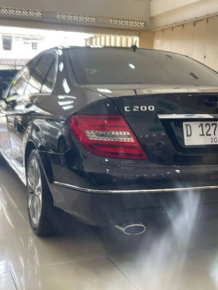 Mercedes-Benz C200 2011 Bensin