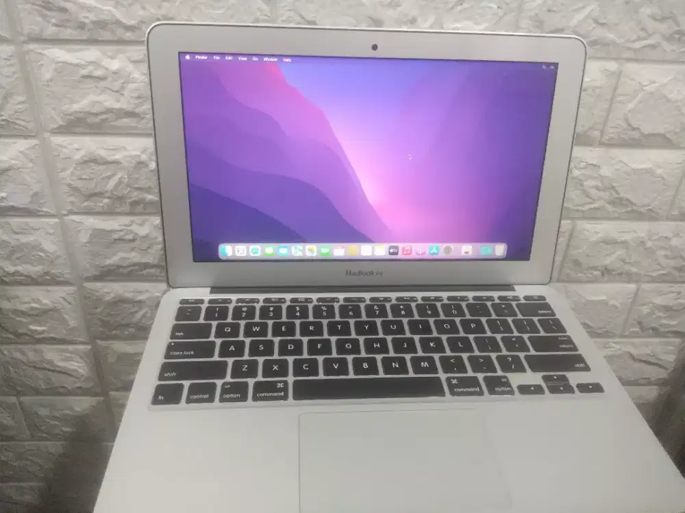 bu jual MacBook Air 11 2015 i5 4gb/128gb