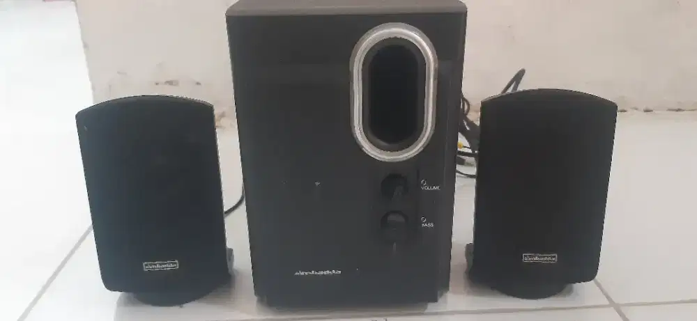 Dijual speaker simbadda model CST 5000N