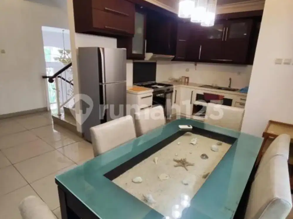 Sewa Rumah Mewah di Johar Golf Full Furnish Siap Huni