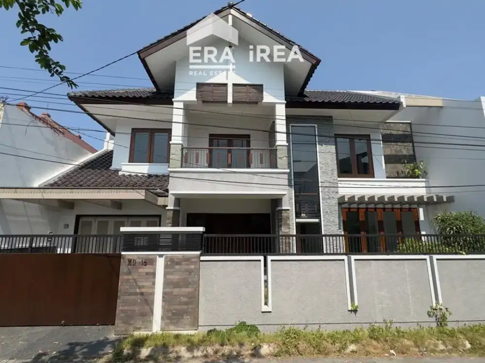 RUMAH 2 LANTAI DIJUAL DI SOLO BARU DEKAT THE PARK MALL DAN PAKUWON MALL