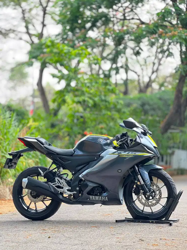 YAMAHA YZF R15 V4 2023 GREY KM 7K PAJAK ON SIAP RIDING