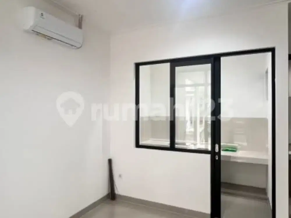 Pik 2 Rumah 3Lantai 3Kamar Tidur Lt 45 Lb 87