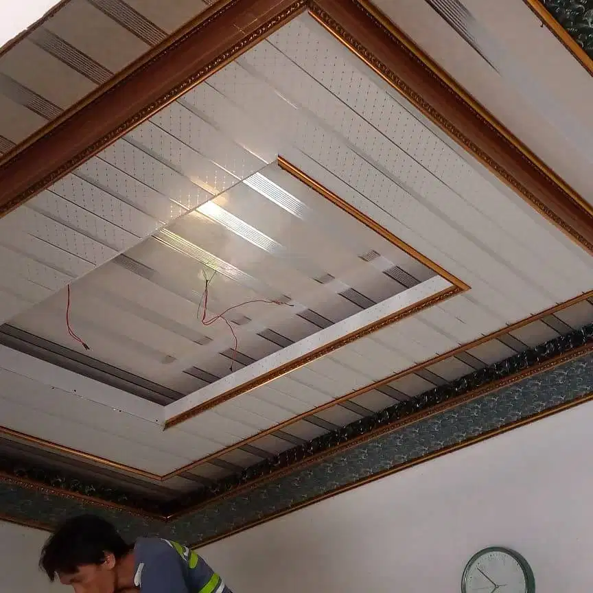 Tukang Pasang Plafon Partisi Jasa Wall Moulding Sekat PVC GRC Gypsum