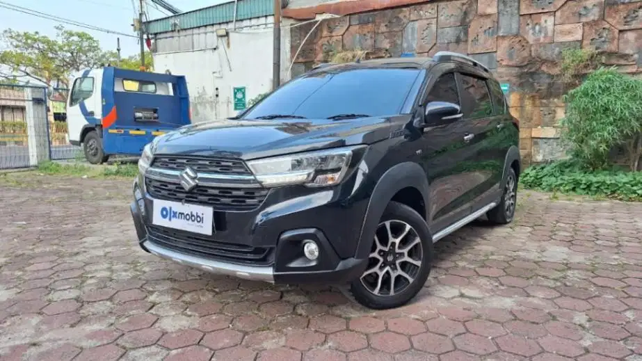 DP MURAH Suzuki XL7 1.5 Beta Bensin-MT 2021 Hitam CTRUB
