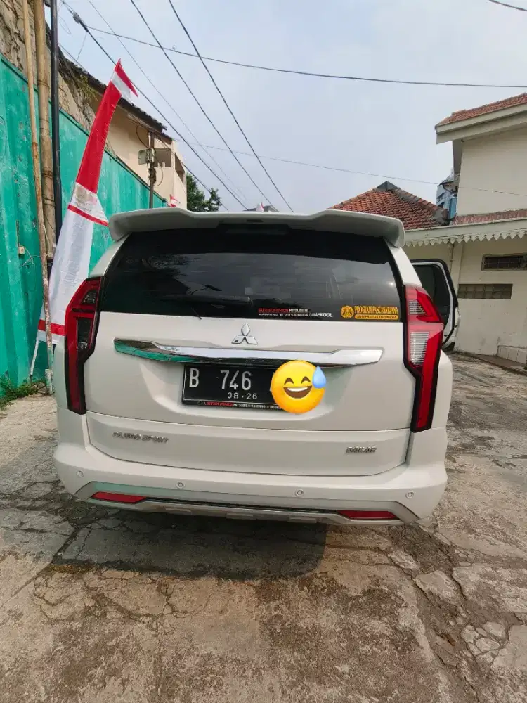Pajero sport Dakar 2.4 AT tahun 2021 putih