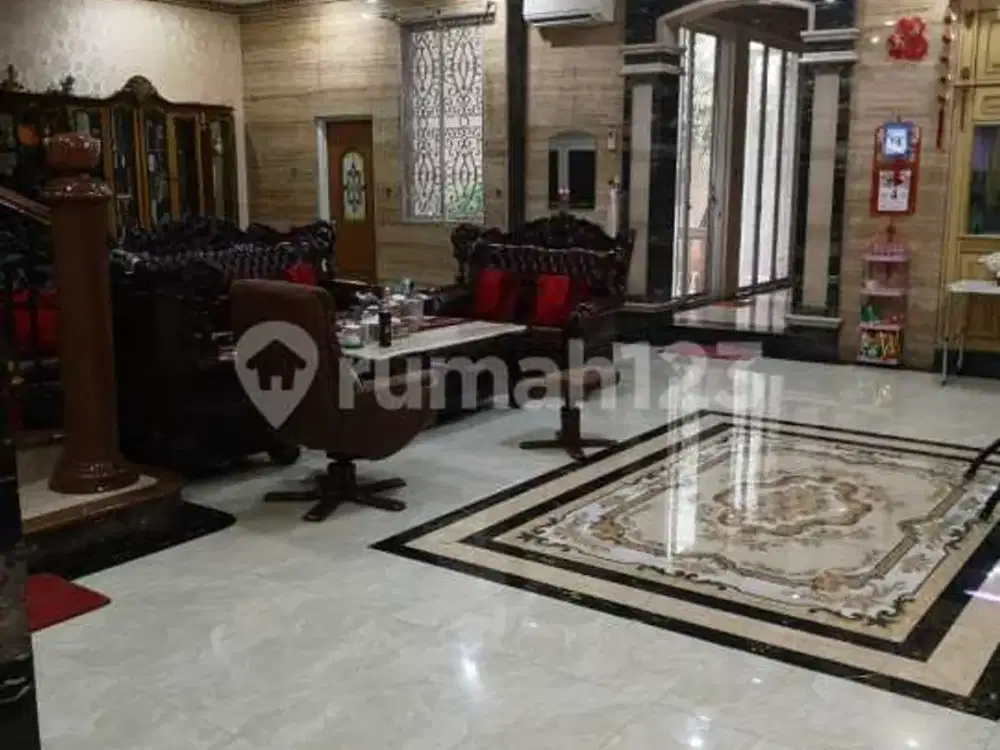 Dijual Rumah Mewah Classic Modern di Pik