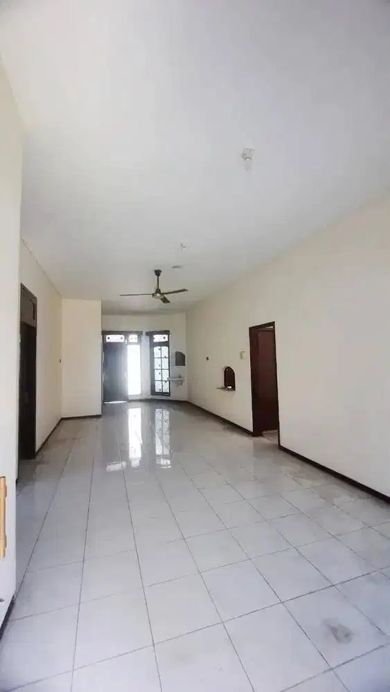 Murah (10x20) di Klampis Semolo