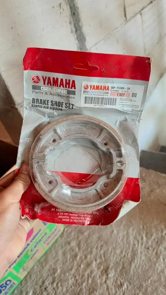 Kampas rem belakang