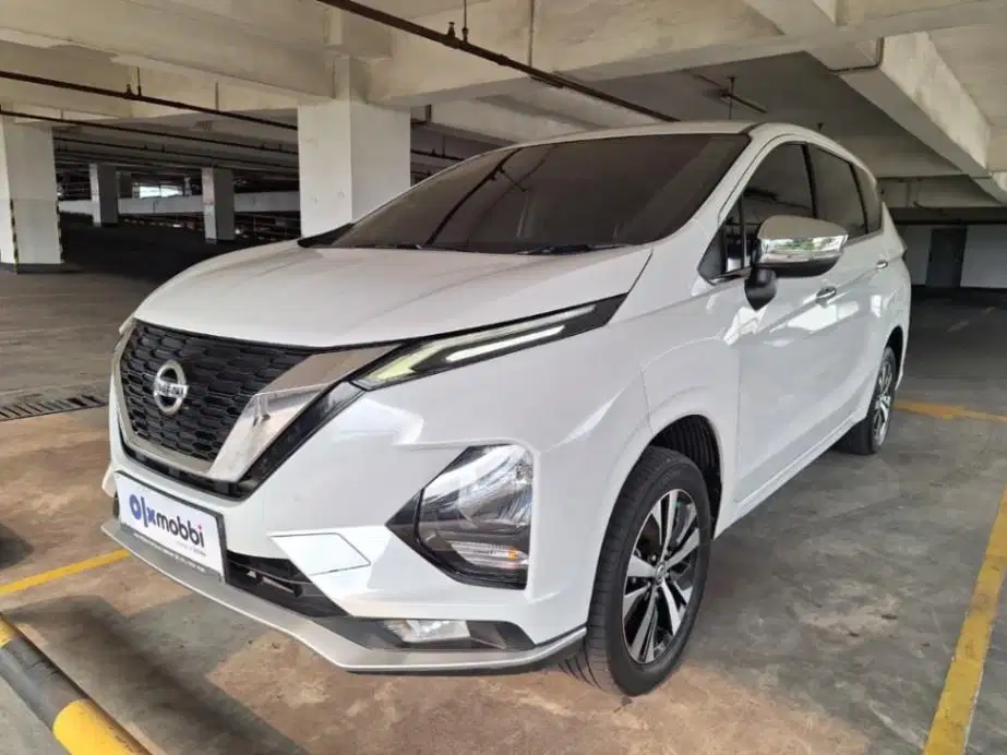 DP RENDAH Nissan Livina 1.5 VL Bensin-AT 2019 BIG