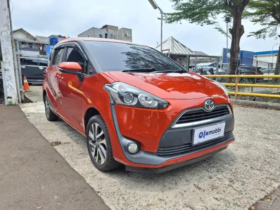 DP MURAH Toyota Sienta 1.5 V Bensin-MT 2016  CTVDB