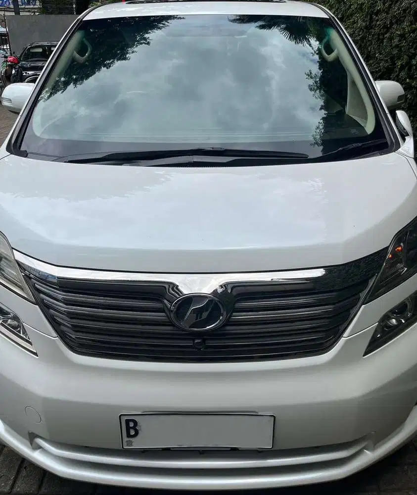 Vellfire 2010 premium sound