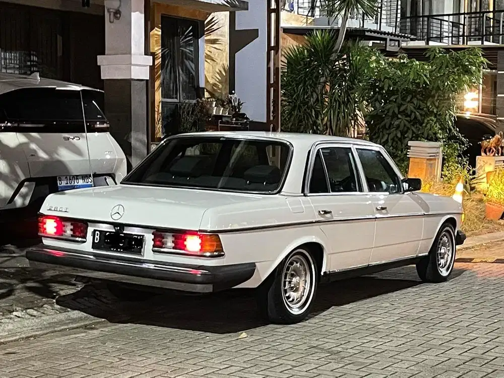 Mercedes-Benz Tiger 1986 Bensin
