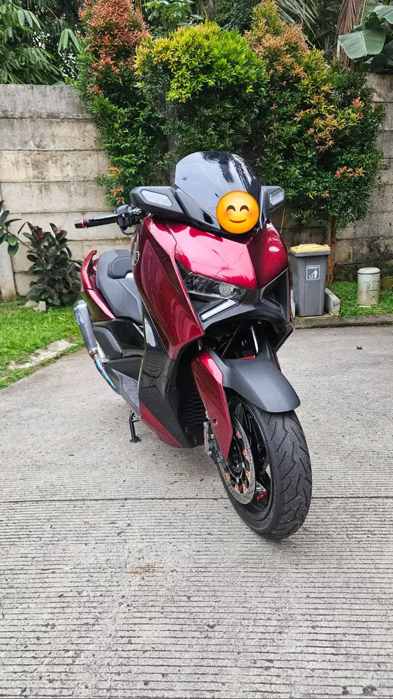 Dijual XMAX 2025 LOW KM