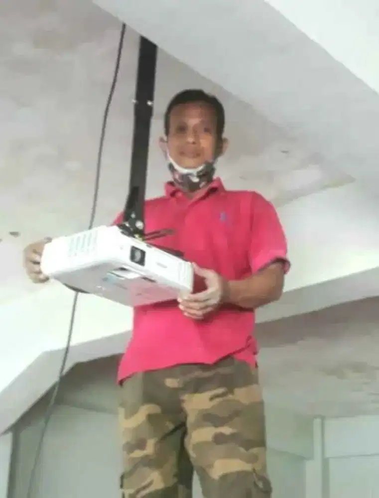 pasang & jual bracket buat gantungan proyektor infocus di plafon beton