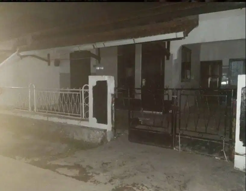 dikontrakan  Rumah murah tahunan dekat jalan raya kecamatan  Batujajar