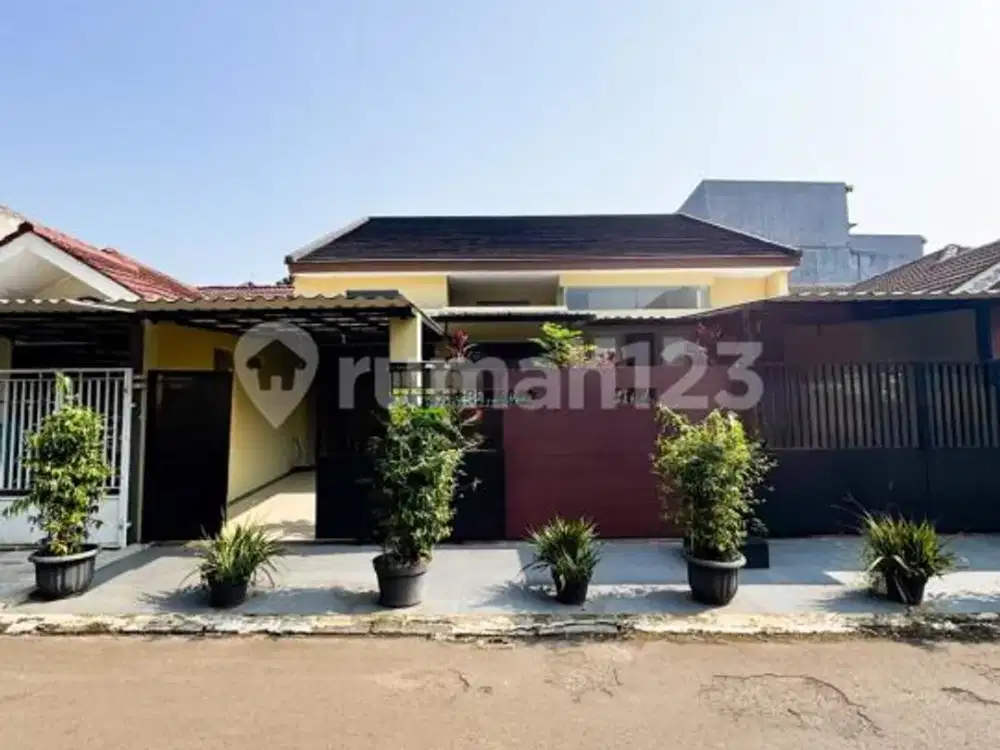 Dijual Cepat (B U) Rumah Cantik Siap Huni di Kencana Loka BSD City