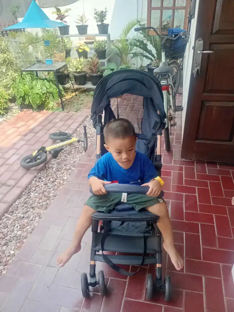 Stroller anak kondisi bagus