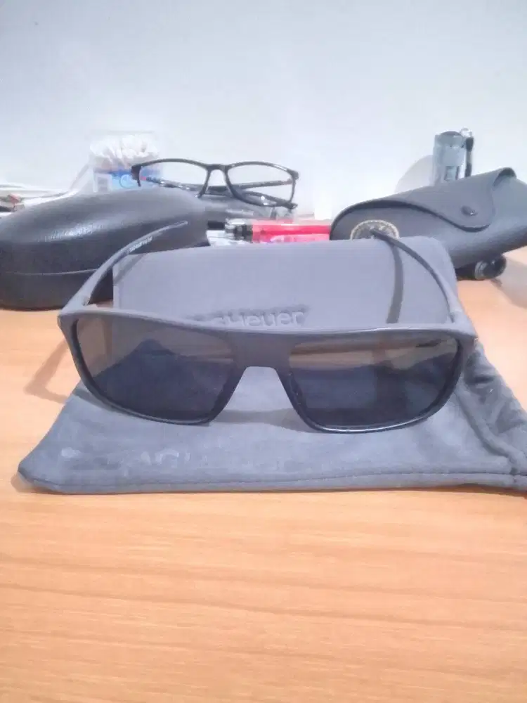Sunglass / Kacamata Hitam