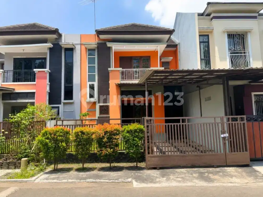 Rumah 2 Lantai di Griyaloka BSD