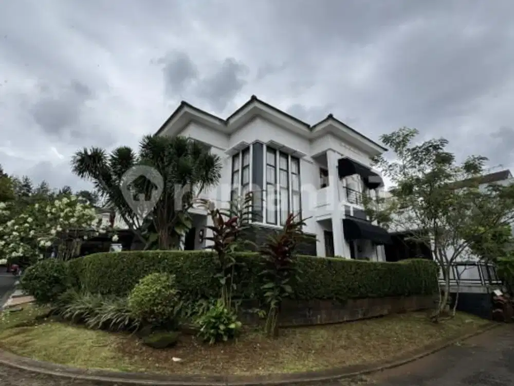 Dijual Rumah Hoek Mewah Hadap Selatan di Cluster Vineyard BSD The Green