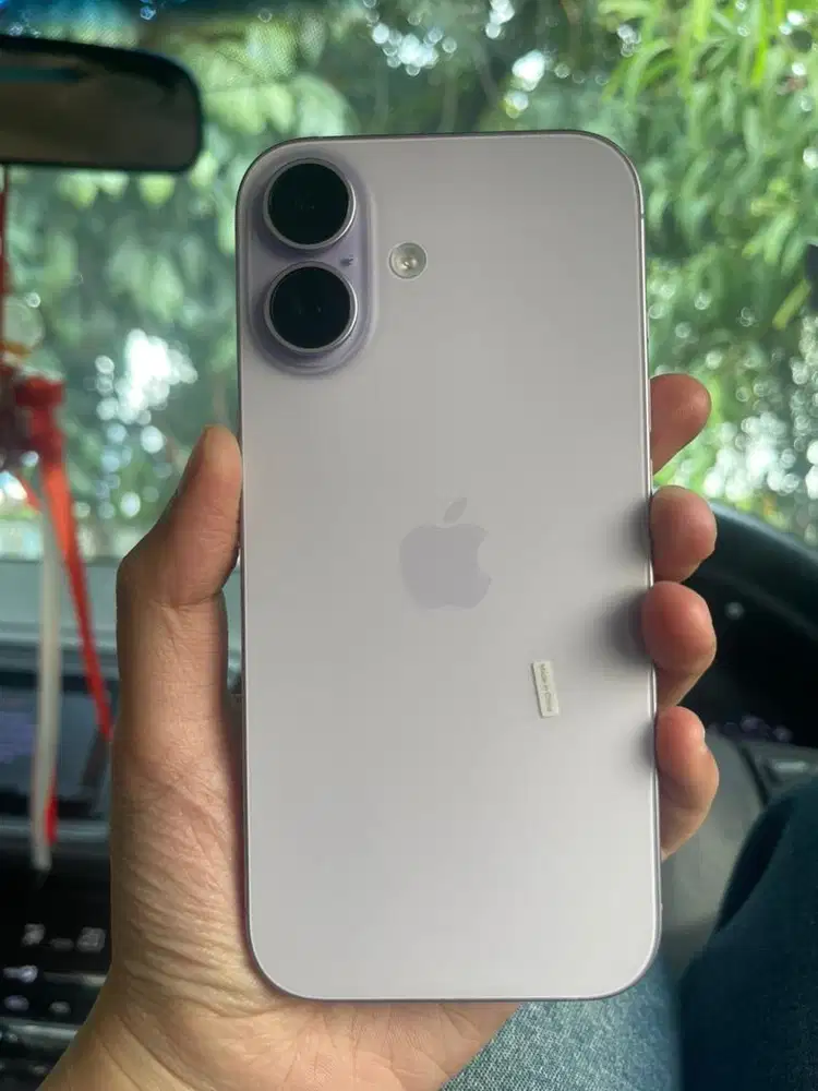 Iphone 17 256 gb lavender garansi ibox
