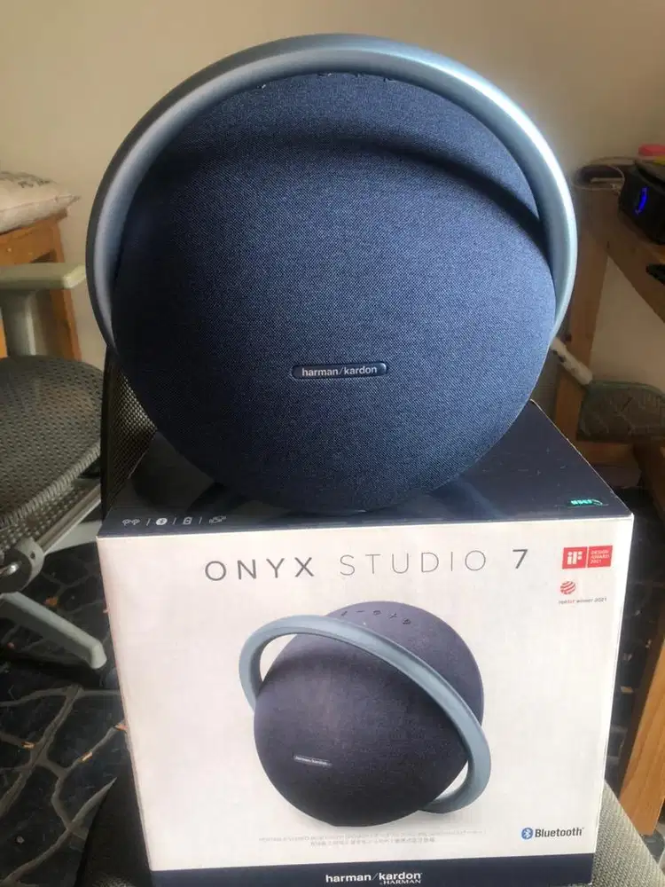 speaker harman kardon onyx 7 like new IMS