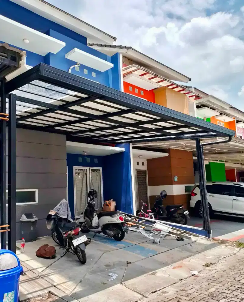 Kanopi baja ringan dan garasi