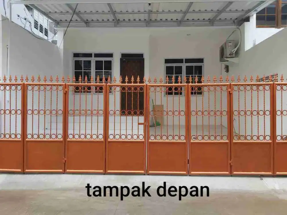 Disewakan rumah minimalis lebar 6 cluster uda tinggi dari jalan di kelapa gading permai jakut