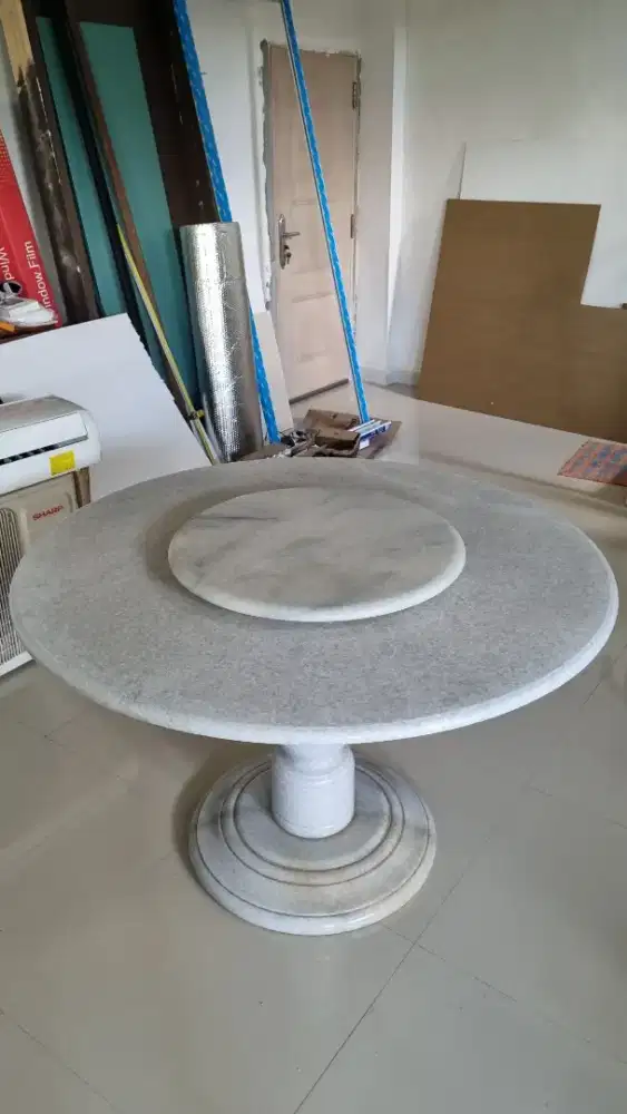 Meja makan marbel asli