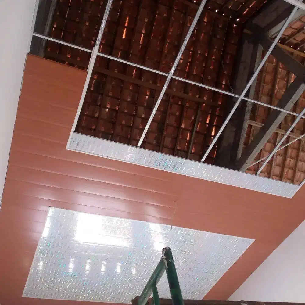 Jasa Tukang Pasang Plafon Partisi Wall Moulding Sekat PVC GRC Gypsum