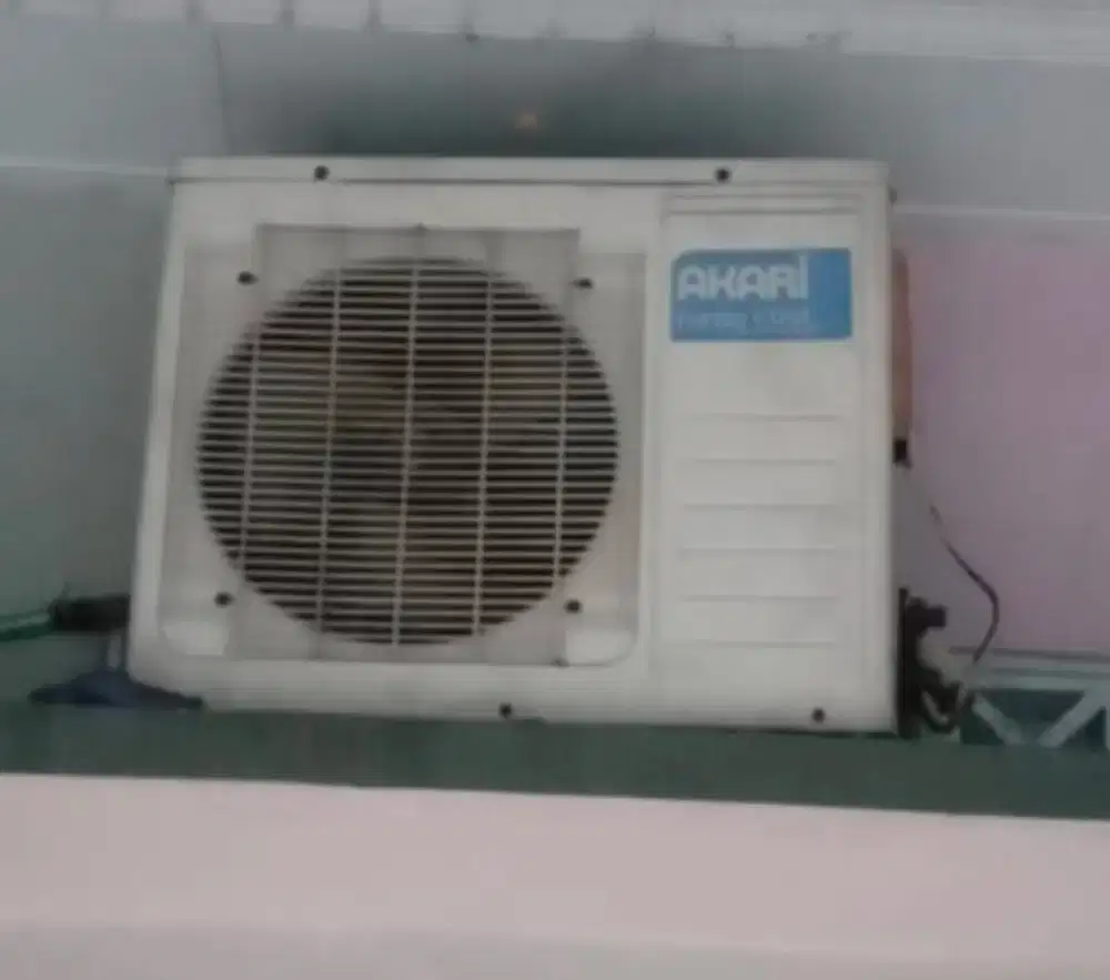 AC Akari seken setengah pk