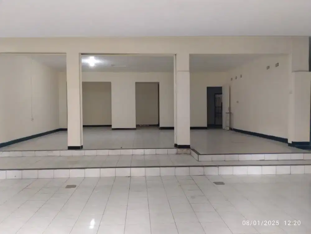 sewa murah ruko tempat usaha tengah kota mainroad jalan karapitan