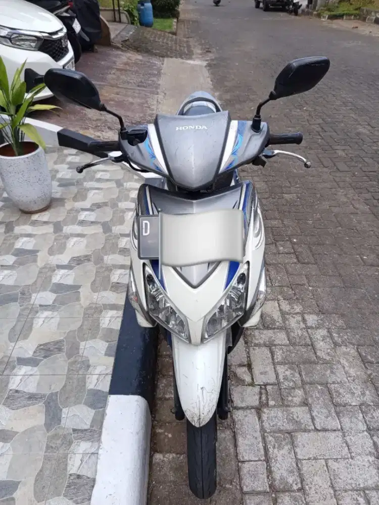 Vario tahun 2011 Karbu