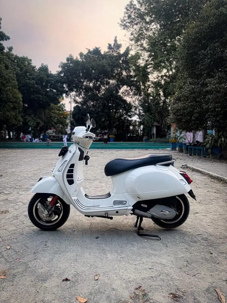 VESPA GTS 150 IGET ABS FACELIFT 2023 TERMURAH!