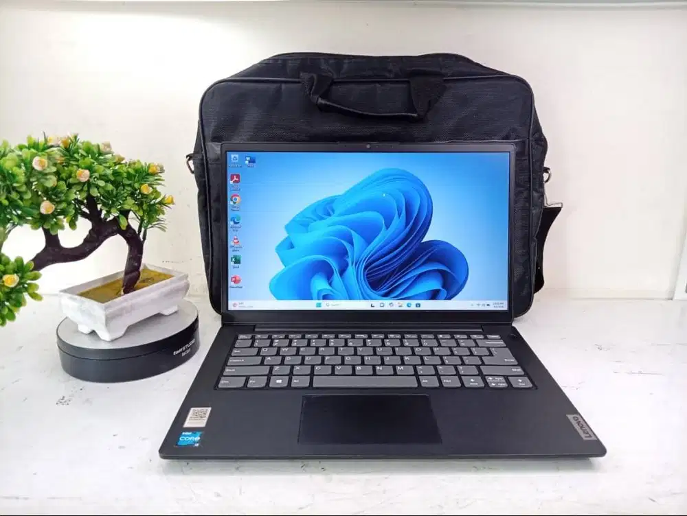Jual Laptop LENOVO V14 G2 ITL Core i3-1115G4/4gb/ssd 256gb/14inci