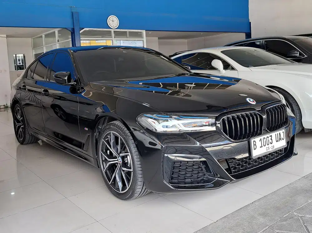 [ 7 RB MILES ] BMW 520i M Sport NIK 2023
