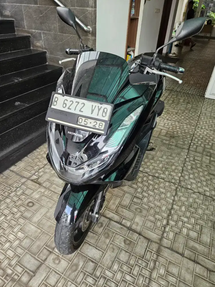 JUAL MOTOR HONDA PCX 160 TAHUN 2023 TANGAN PERTAMA