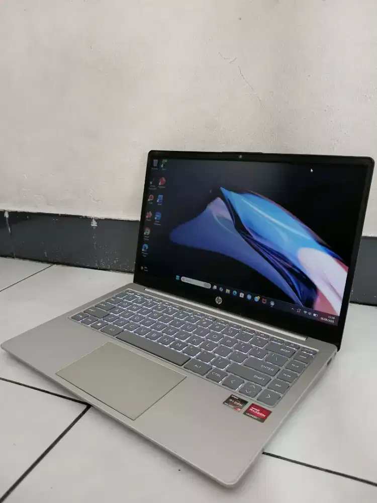 HP LAPTOP 14-em001AU